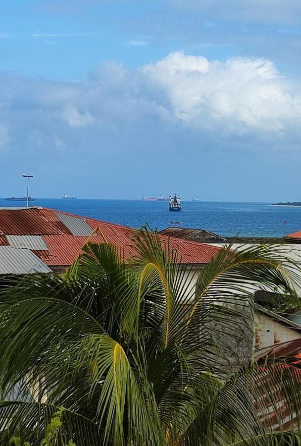 Warere Town House By Zanzibar Gem Hotel Bagian luar foto